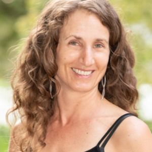 Meet your Posher, Mara